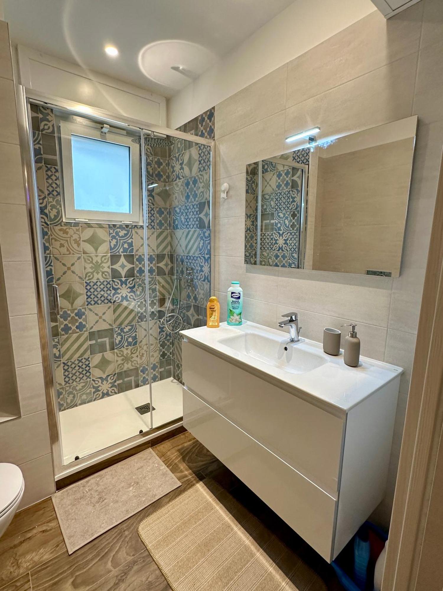 Rainbow Luxury Home Bari - Sea View 外观 照片